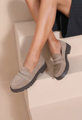 Mocassins en suédine à semelle crantée
