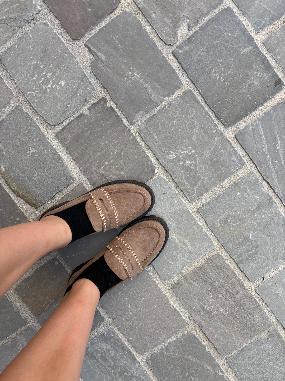 Mocassins en suédine à semelle crantée