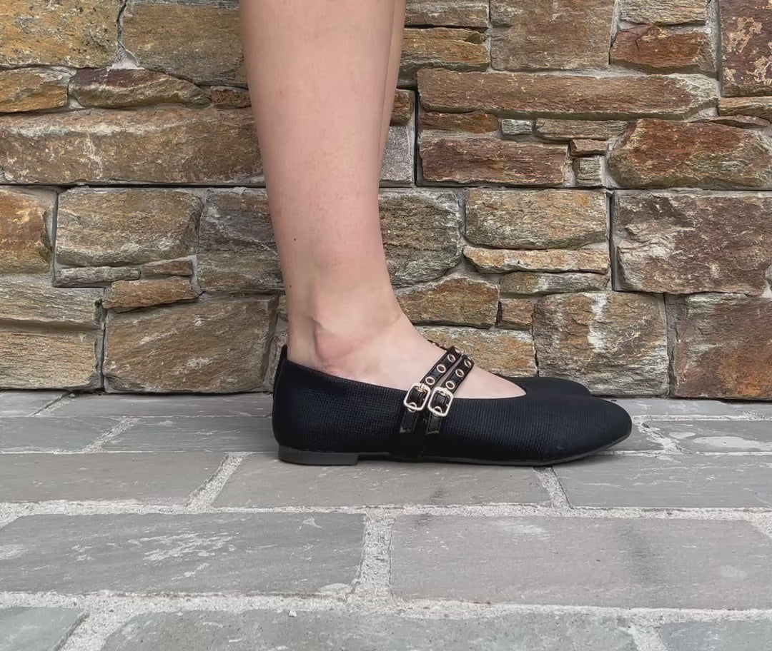Ballerines à double bride et œillets